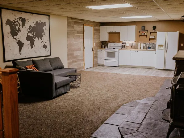 (undisclosed Address), Dover, OH 44622