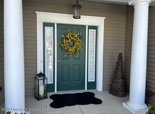 118 Wyndham Rd, Clarks Summit, PA 18411