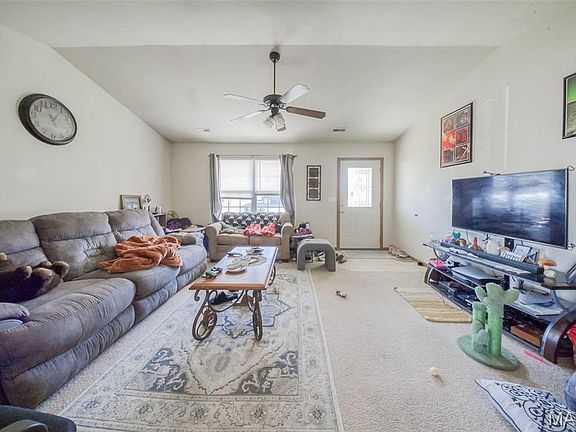 3rd image of 16825 Huntington Ln #B