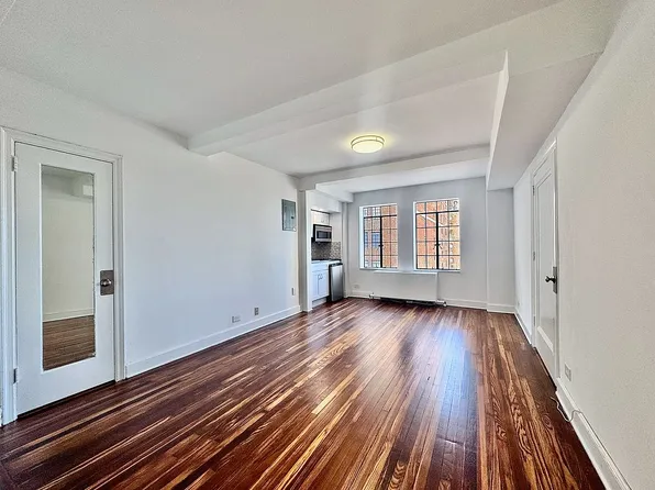 5 Tudor City Pl APT 1739, New York, NY 10017