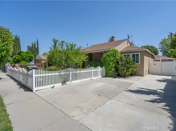 6700 Capps Ave, Reseda, CA 91335