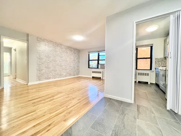 (undisclosed Address), Queens, NY 11378