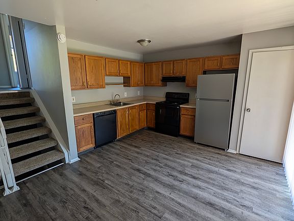 3rd image of 1599 Knollway Dr #6582