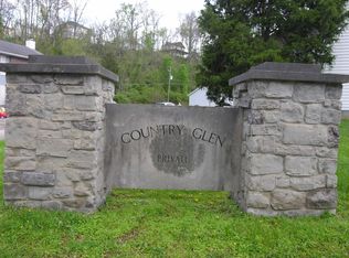 64 Country Glen Dr, Ona, WV