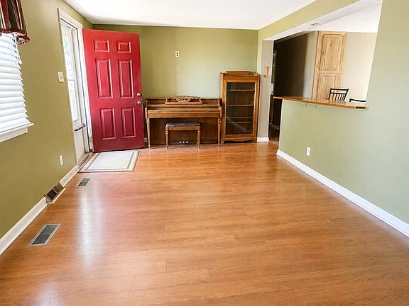 5th image of 95 Jonbil Rd