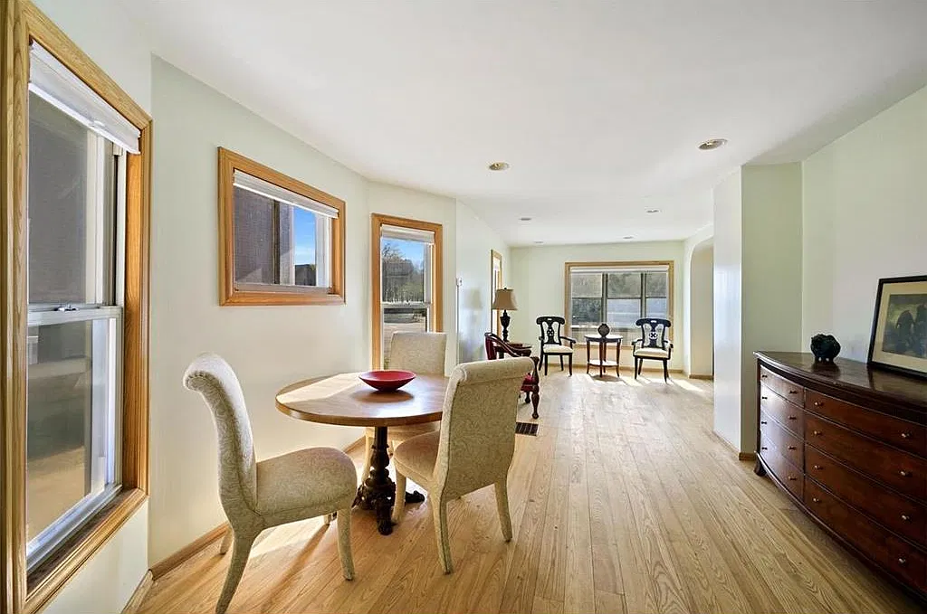 6 bed, $3,300 — Photo 4