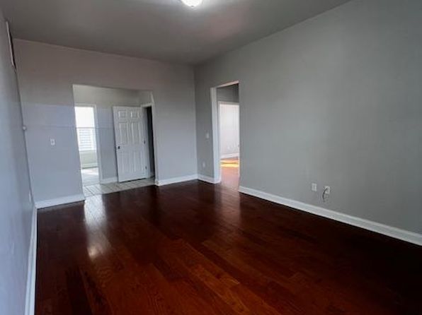 553 N Main St UNIT 2W