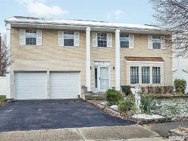 1st image of 135 Melanie Dr