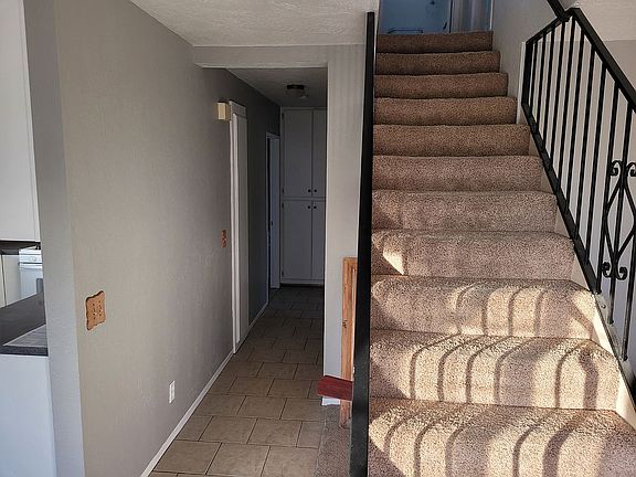 4th image of 26140 Hoover St