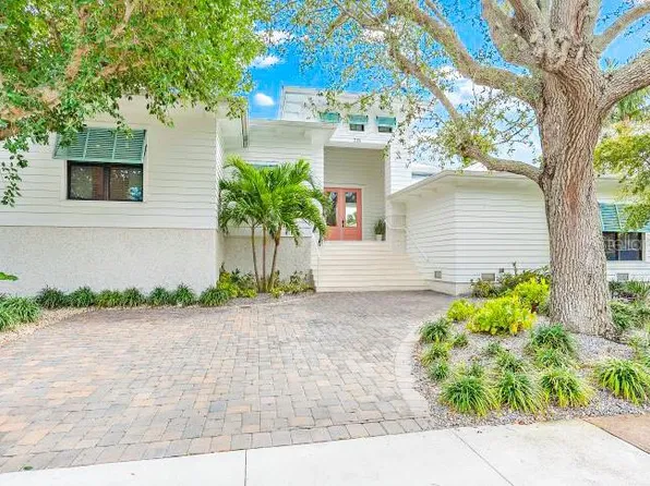 328 Monroe Dr, Sarasota, FL 34236
