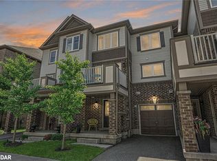 22 Spring Creek Dr, Hamilton, ON L8B1V7