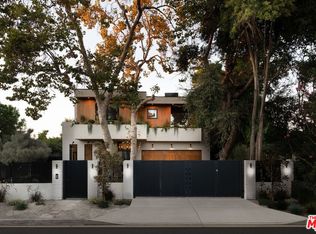 13229 Hesby St, Sherman Oaks, CA 91423