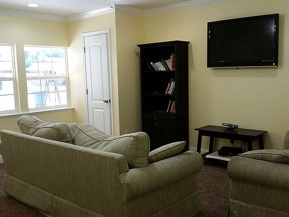 5th image of 119 Hope Dr