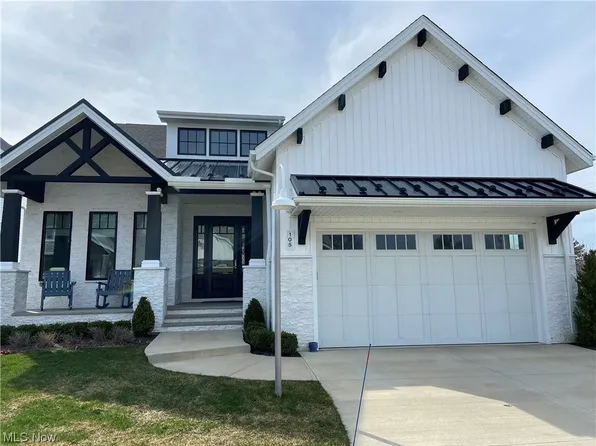 105 Bridgeport Way, Mayfield Heights, OH 44124