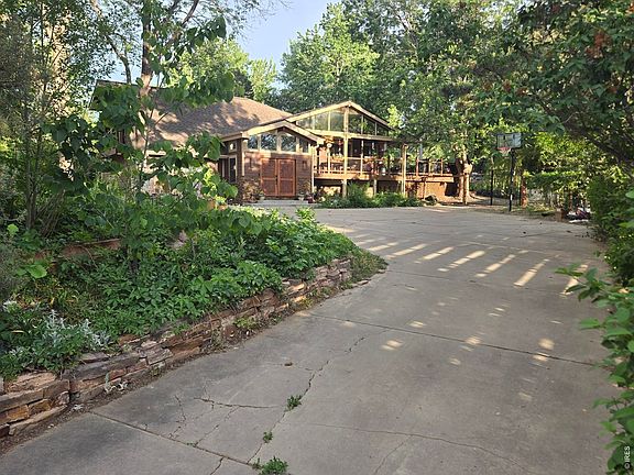 2nd image of 7656 Brockway Dr