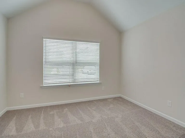 427 Amesbury Dr — Photo 12