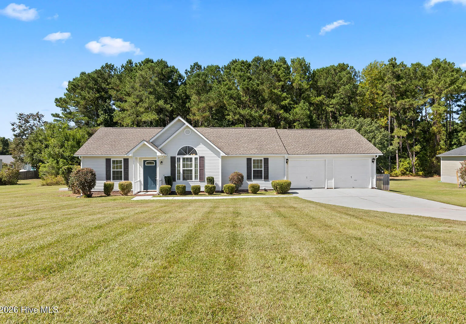 4 bed, 2.0 bath, 1650 sqft, $1,800 — Photo 1