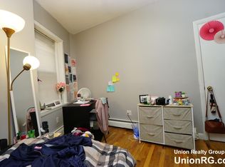 900 Huntington Ave #3R, Boston, MA 02115