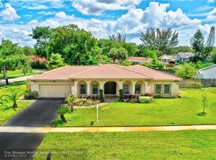 5271 SW 21st St, Plantation, FL 33317
