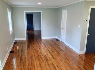 130 Tennyson Ter, Williamsville, NY 14221