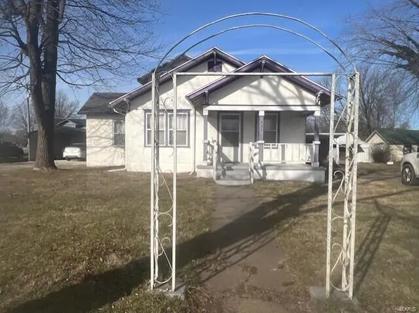 731 E State St #M, Mountain Grove, MO 65711