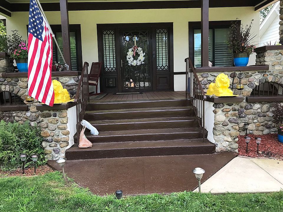 2nd image of 12 Glenbrook Rd