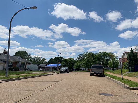 5th image of 5950 Vivian Ave