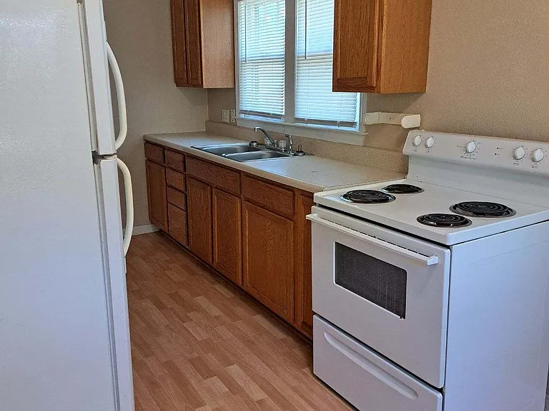 410 N Cedar St #416 — Photo 3