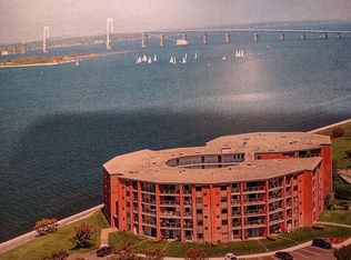 1109 Capella S, Newport, RI 02840