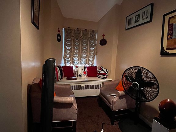 5th image of 5170 Oxford Ave #3