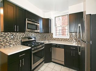 226-20 Jamaica Ave #3L, Queens Village, NY 11429