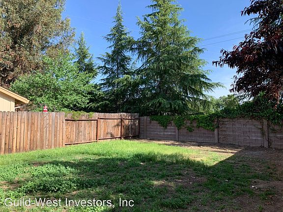 2nd image of 5640 Mapleridge Ct