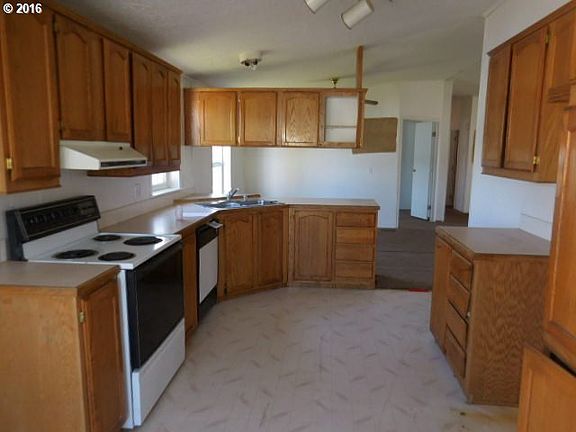 5th image of 319 E 10th Pl
