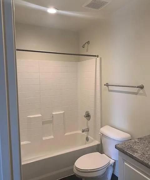 Eastridge Apartments — Photo 81