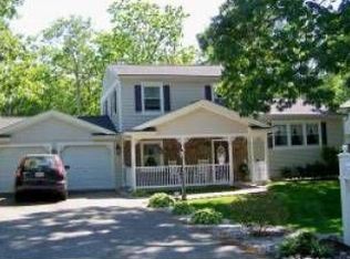 100 Oak Leaf Dr, Little Egg Harbor, NJ 08087