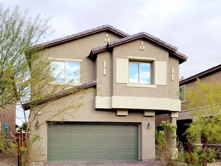 8518 Genesee Ct — Photo 2