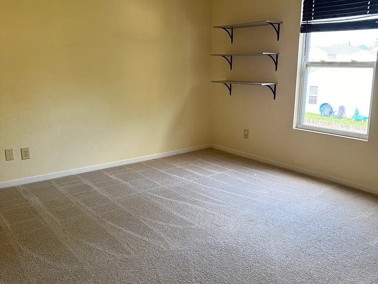 10882 Grace Dr — Photo 17