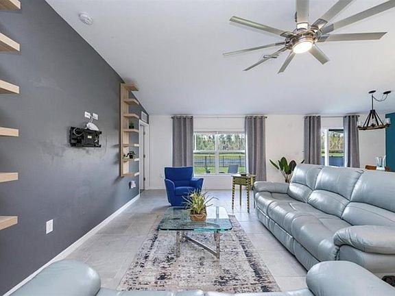 3rd image of 4021 Villa Doria Ct