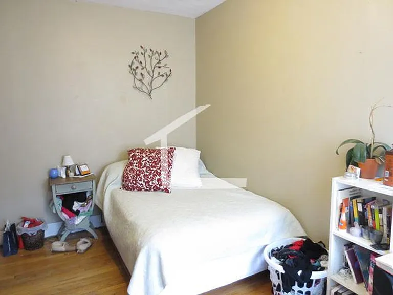 11 Gorham St #9B — Photo 7