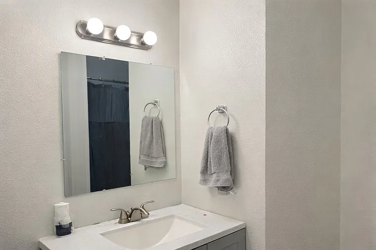 1645 NE Merman Dr #303 — Photo 8