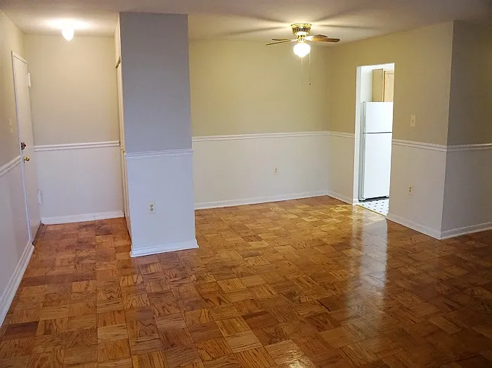 Calvert Hall Apartments — Photo 23