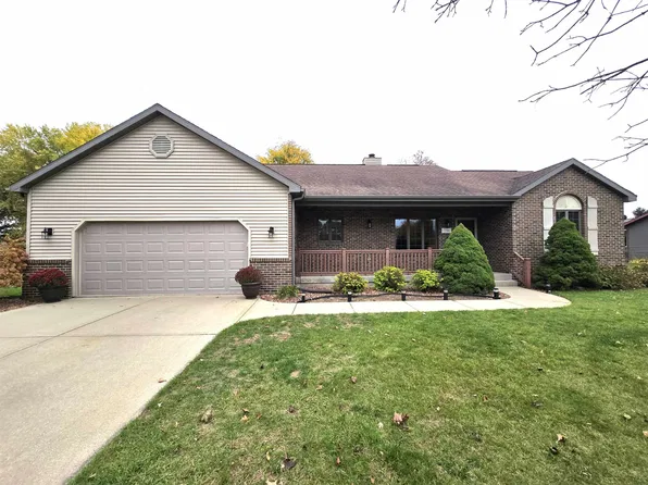 751 Cole St, Spring Green, WI 53588