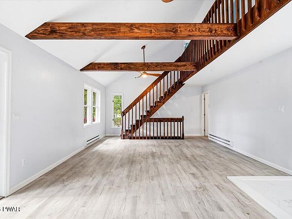 3rd image of 5231 Woodbridge Dr E
