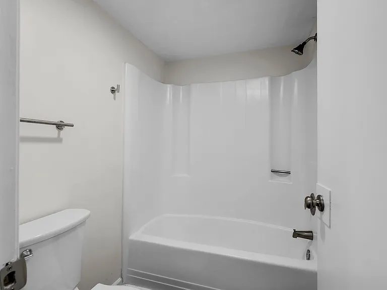 133 Hampton Club Dr #3 — Photo 4