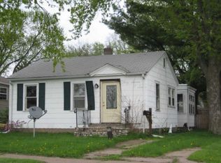3707 N Division St, Davenport, IA