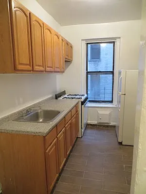 Rented by HFF Realty LLC | media 5