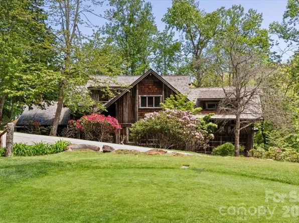 56 Spring House Dr, Burnsville, NC 28714