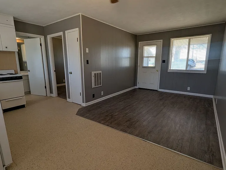 1214 S Blake St — Photo 1