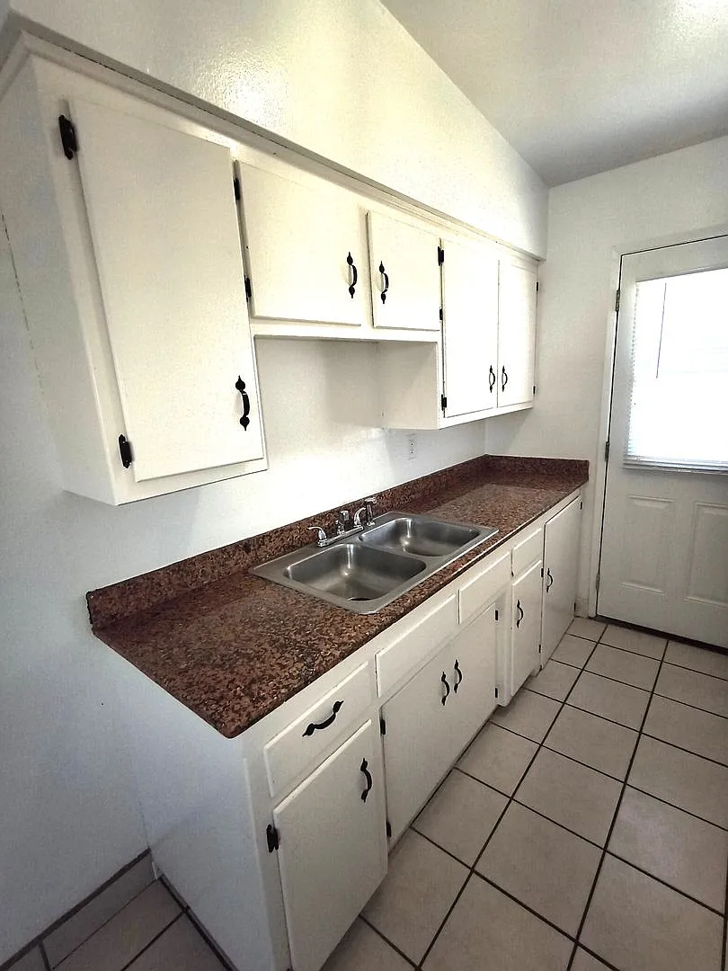 1 bedroom apartment in Guadalupe + $150 Gift card upon move in — Photo 4