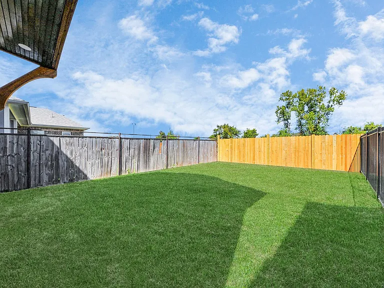 6322 Milwee St #B — Photo 34